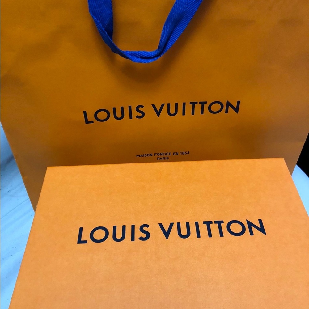 Louis Vuitton Lock It Flats